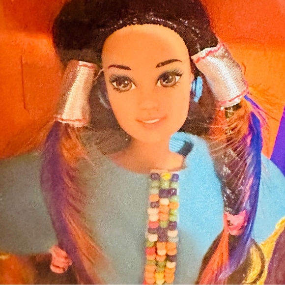 •1992 Native American Barbie 2nd Ed, from the Dolls of the World Series #2753 - Picture 2 of 7